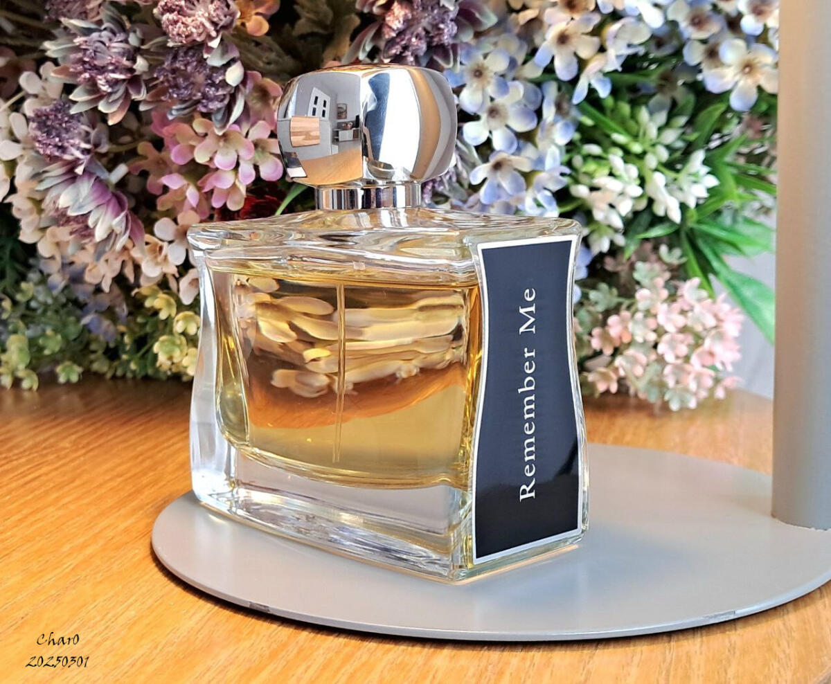 عطر ادکلن ریممبر می جووی پاریس - Remember Me Jovoy Paris - بررسی، قیمت و خرید