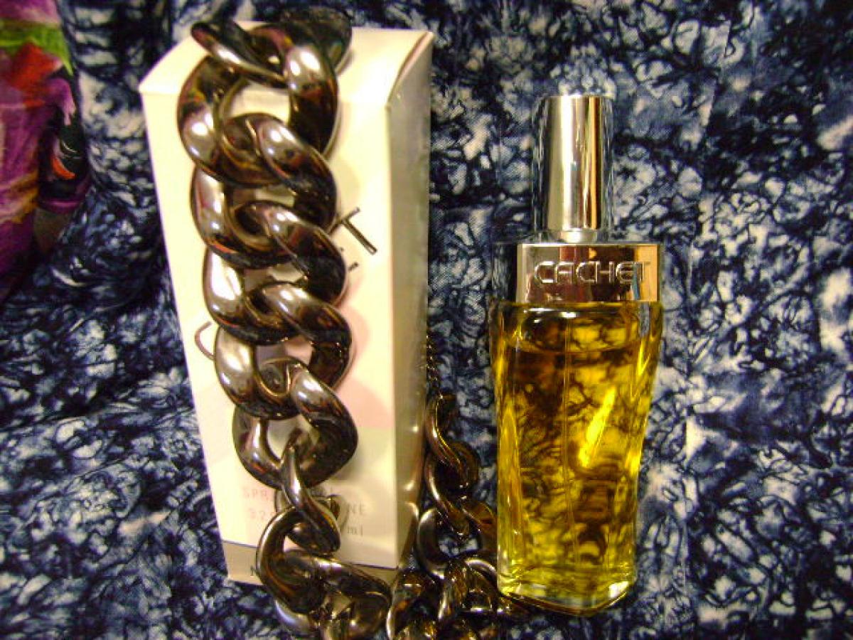 عطر ادکلن کش پرینس ماچابلی - Cachet Prince Matchabelli - بررسی، قیمت و خرید