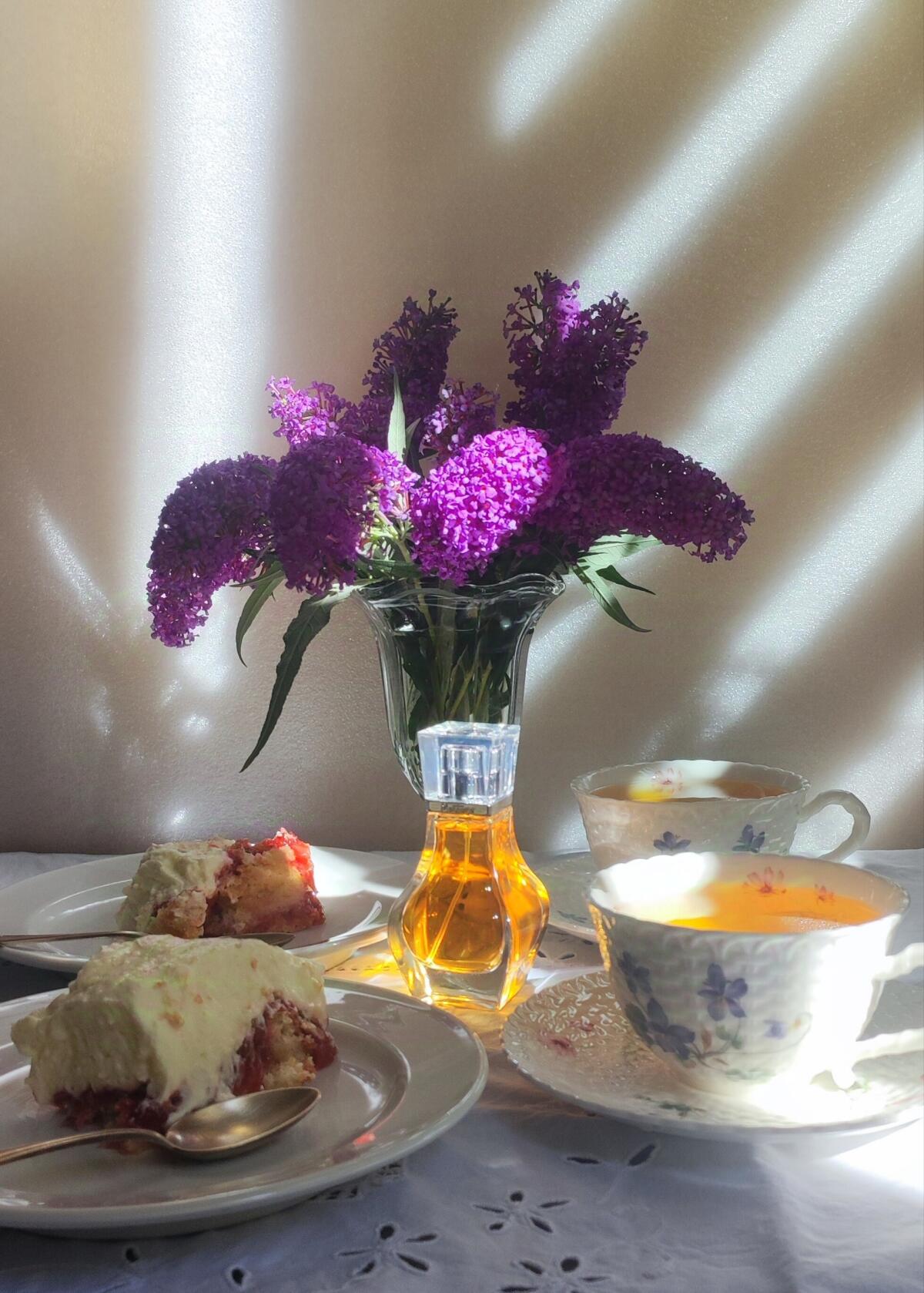 عطر ادکلن پارفوم دو فم مونتانا - Parfum de Femme Montana - بررسی، قیمت و خرید