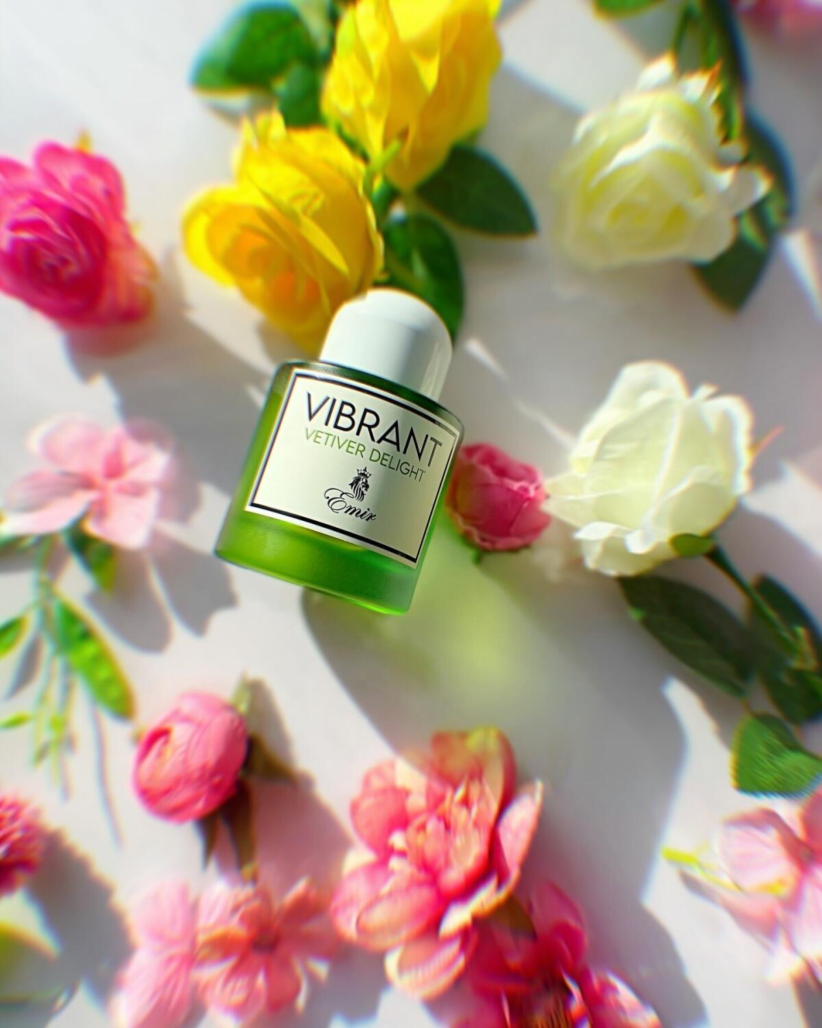 عطر ادکلن وایبرنت وتیور دیلایت پاریس کرنر - Vibrant Vetiver Delight PARIS CORNER - بررسی، قیمت و خرید