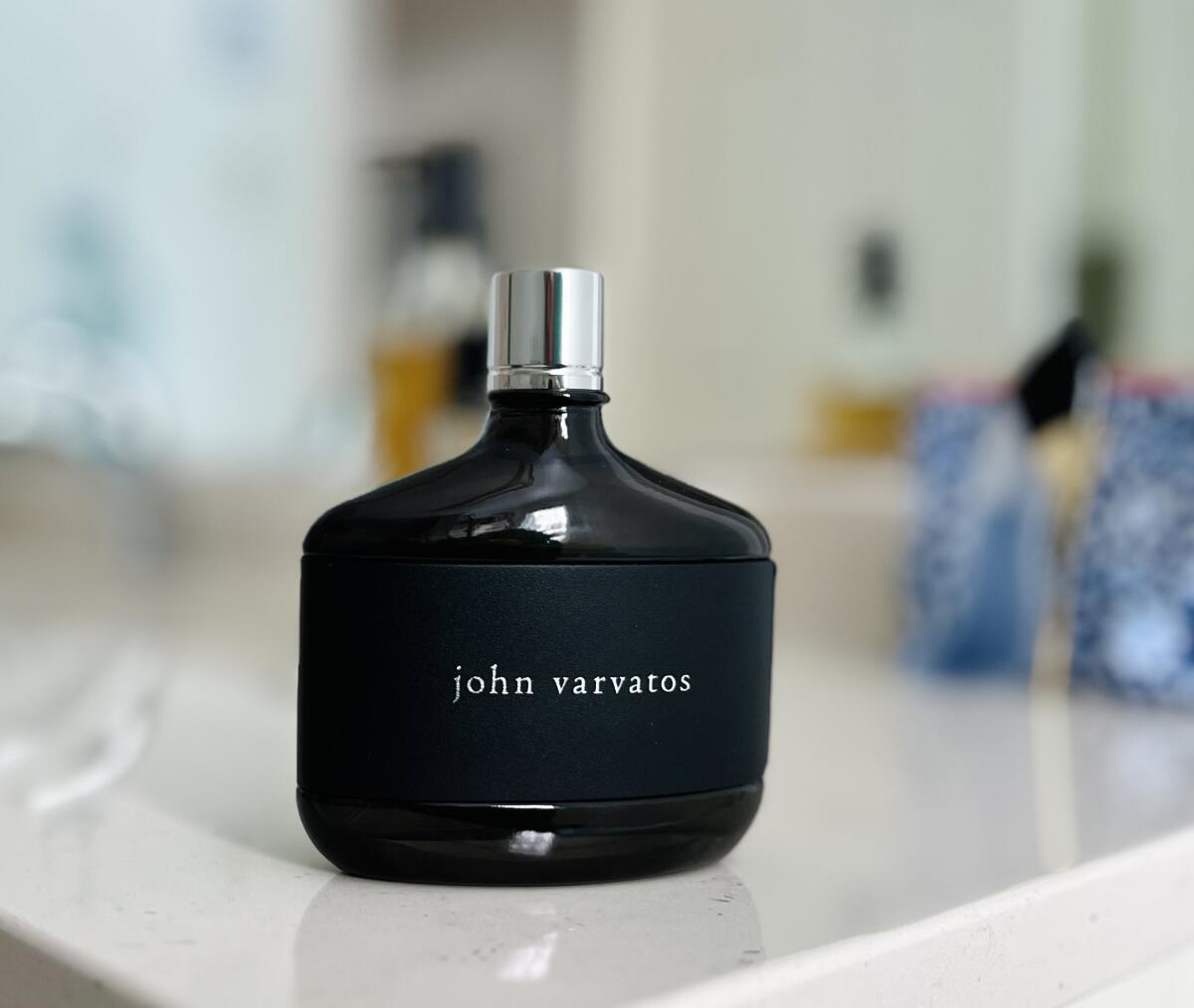 عطر ادکلن جان وارواتوس جان وارواتوس - John Varvatos John Varvatos - بررسی، قیمت و خرید