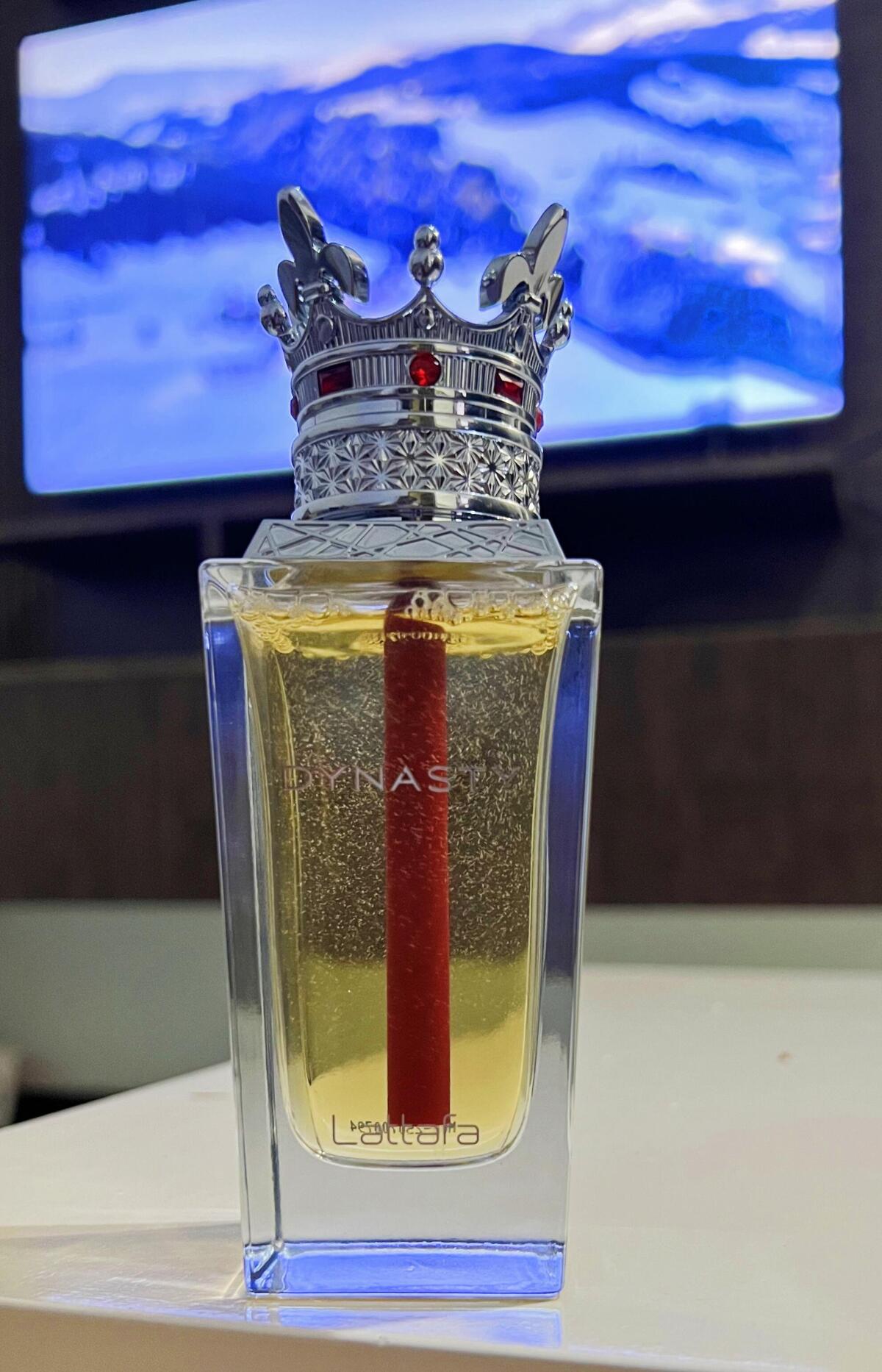 عطر ادکلن دایناستی لطافه پرفیومز - Dynasty Lattafa Perfumes - بررسی، قیمت و خرید