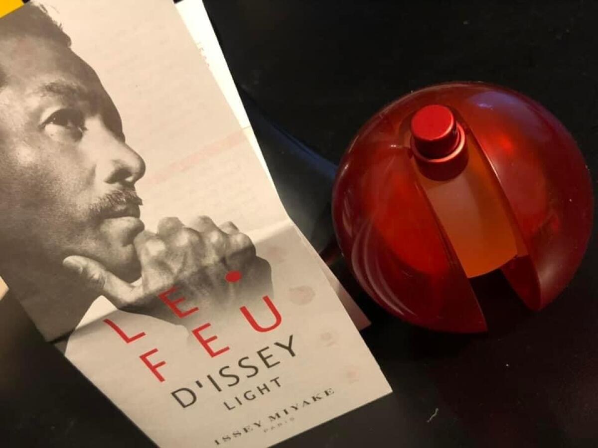 عطر ادکلن له فو دی ایسی لایت ایسه میاکه - Le Feu D'Issey Light Issey Miyake - بررسی، قیمت و خرید