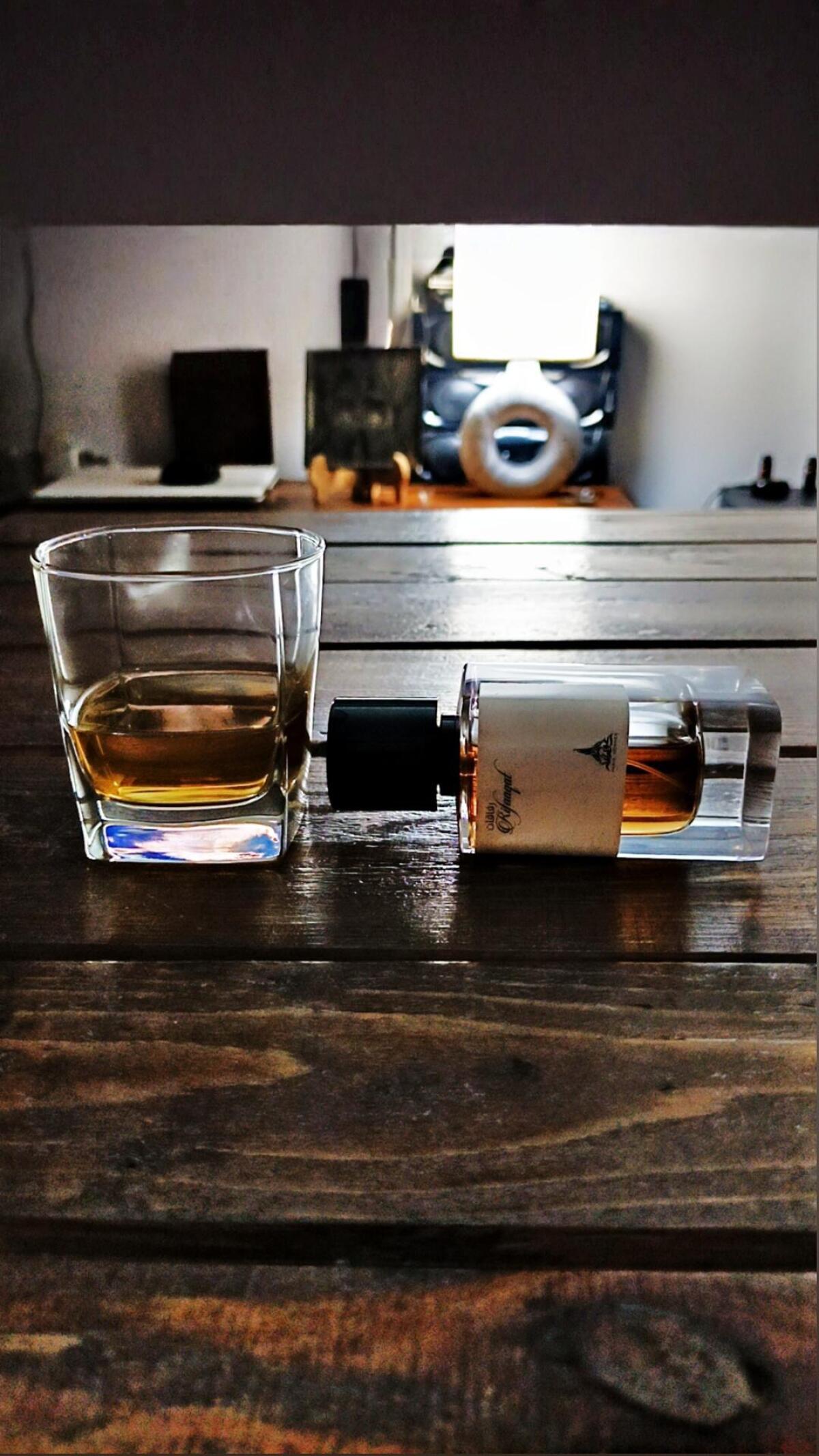 عطر ادکلن رفاقت پاریس کورنر - Rifaaqat PARIS CORNER - بررسی، قیمت و خرید