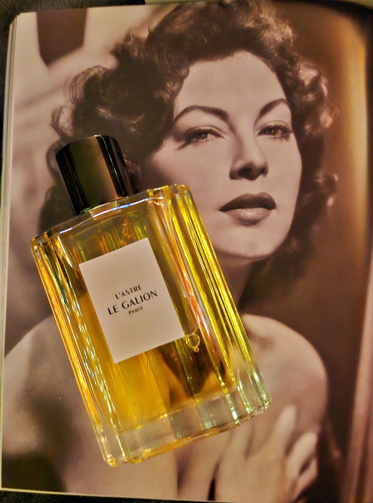 عطر ادکلن لاستر لو گالیون - L'Astre Le Galion - بررسی، قیمت و خرید