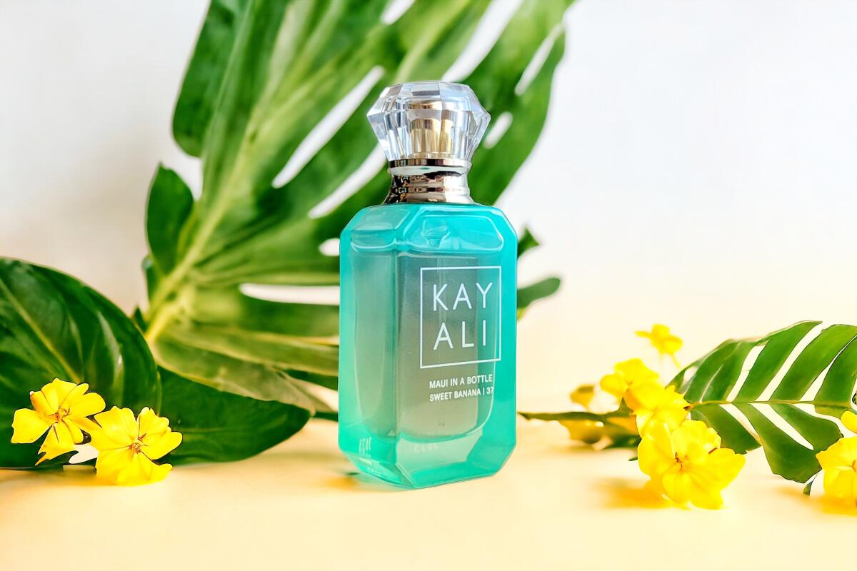 عطر ادکلن ماوی این بوتل سویت بنانا کیالی فرگرنسز - Maui in a Bottle Sweet Banana | 37 Eau de Parfum Kayali Fragrances - بررسی، قیمت و خرید