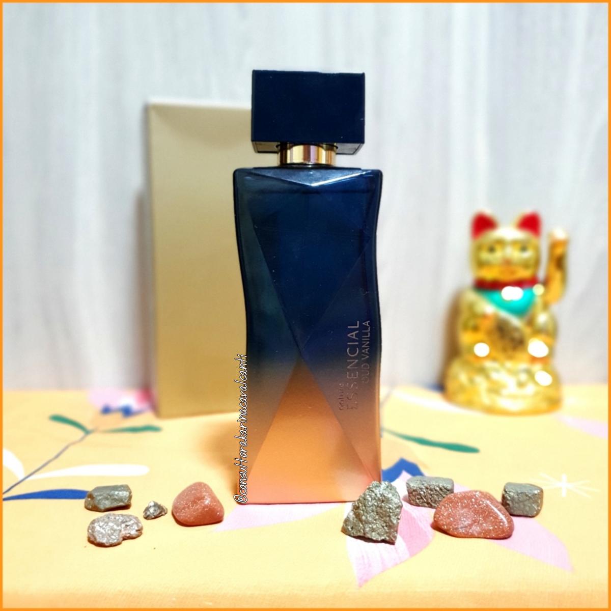 عطر ادکلن اسنشیال عود وانیلا ناتورا - Essencial Oud Vanilla Natura - بررسی، قیمت و خرید