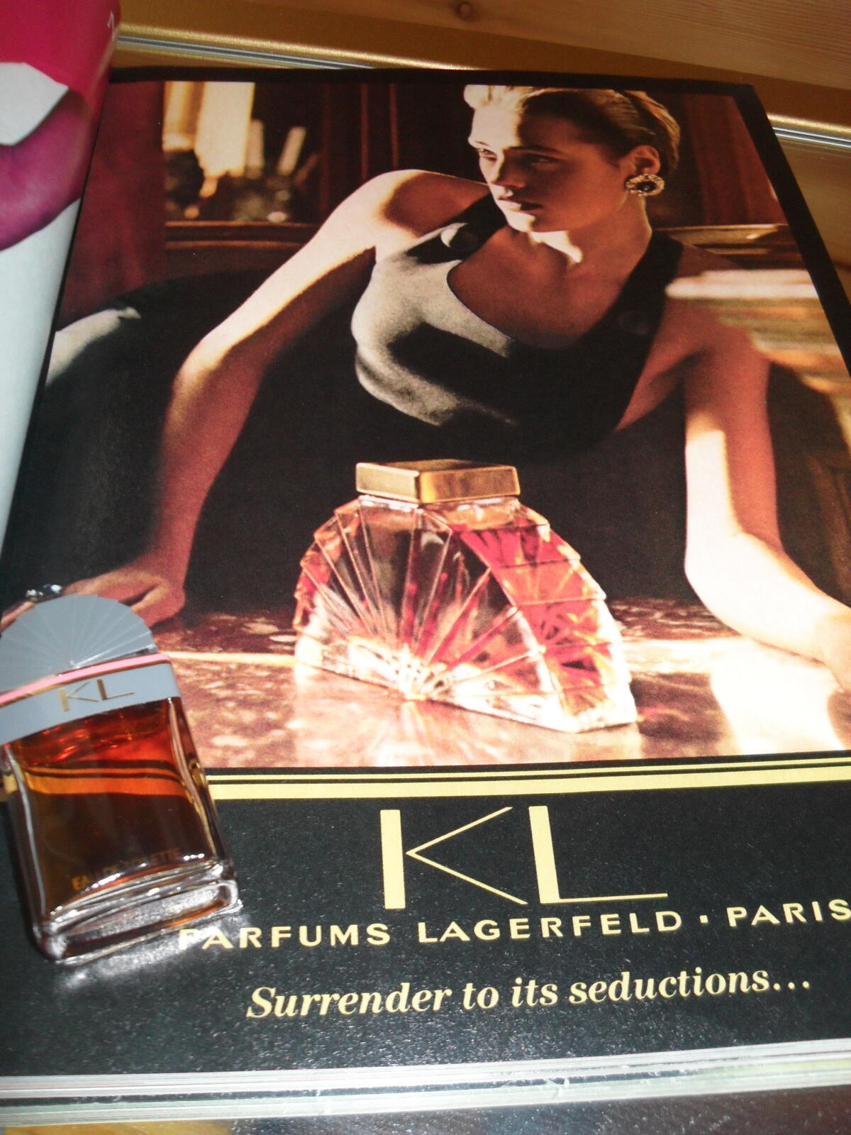 عطر ادکلن کِی اِل کارل لاگرفلد - KL Karl Lagerfeld - بررسی، قیمت و خرید