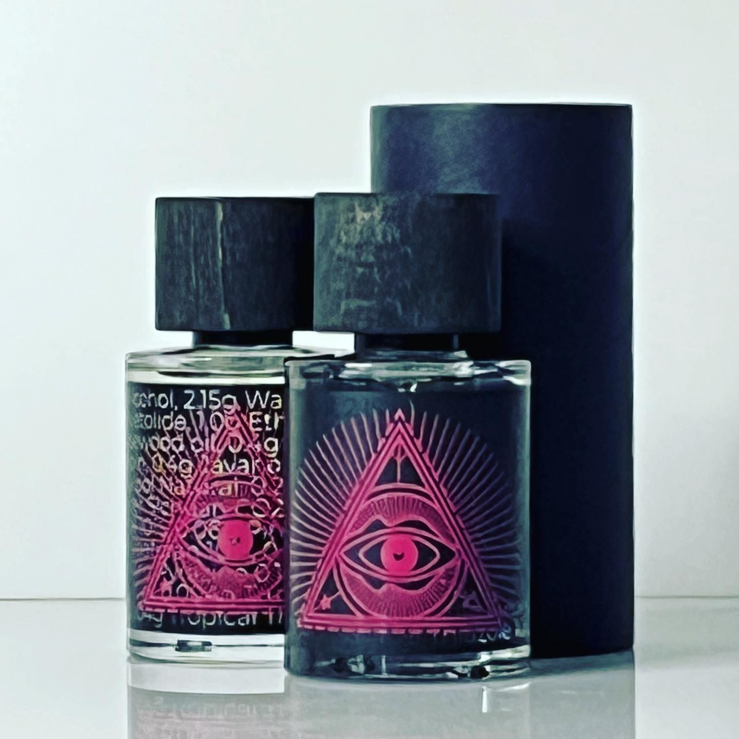 عطر ادکلن فلش ۰۰۲۱ پرفیوم ساکس - FLASH 0021 Perfume.Sucks - بررسی، قیمت و خرید