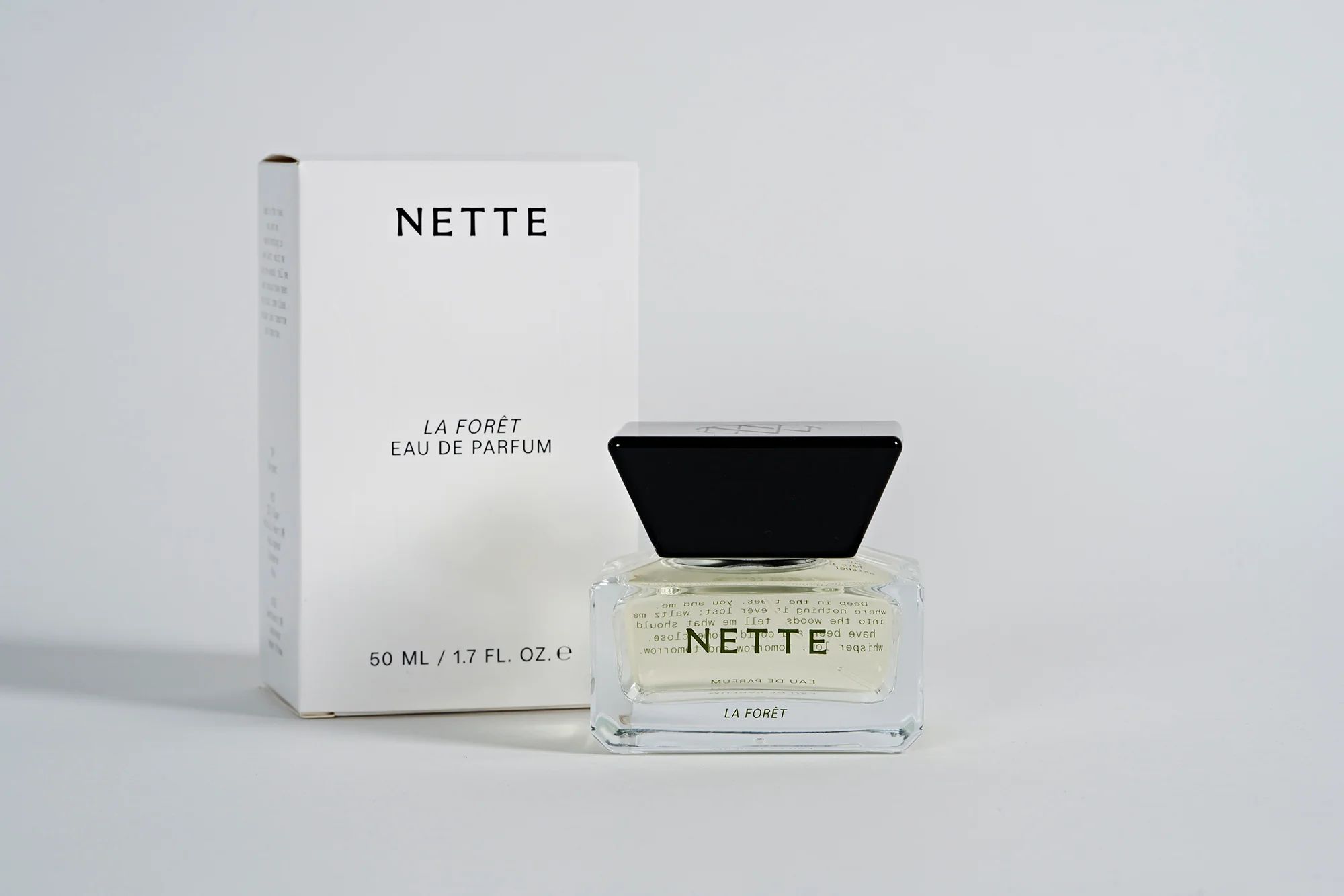 عطر ادکلن لافوره نته - La Forêt Nette - بررسی، قیمت و خرید