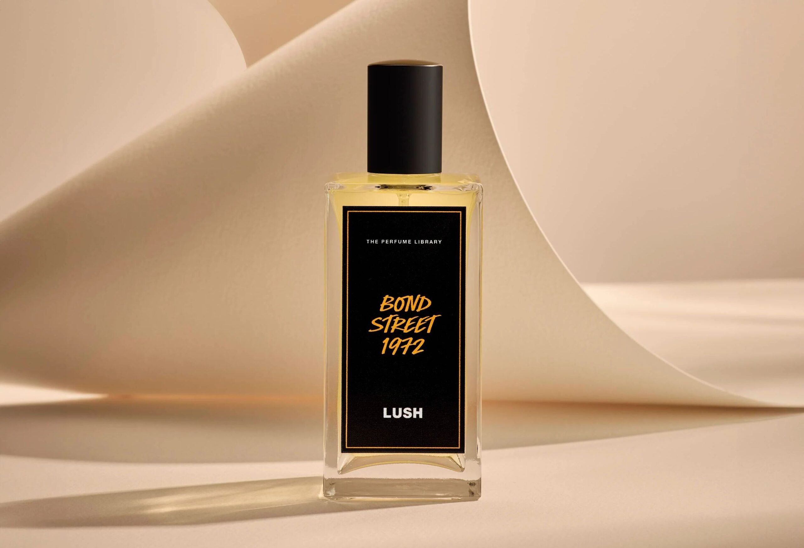 عطر ادکلن باند استریت ۱۹۷۲ لاش - Bond Street 1972 Lush - بررسی، قیمت و خرید