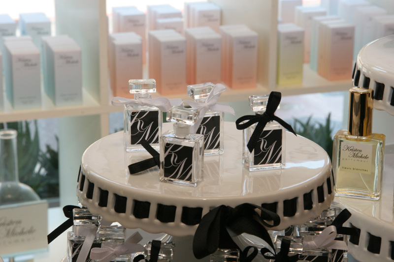 عطر ادکلن نوتس فِرَش کریستن میشل - Notes Fraiches Kristen Michele - بررسی، قیمت و خرید