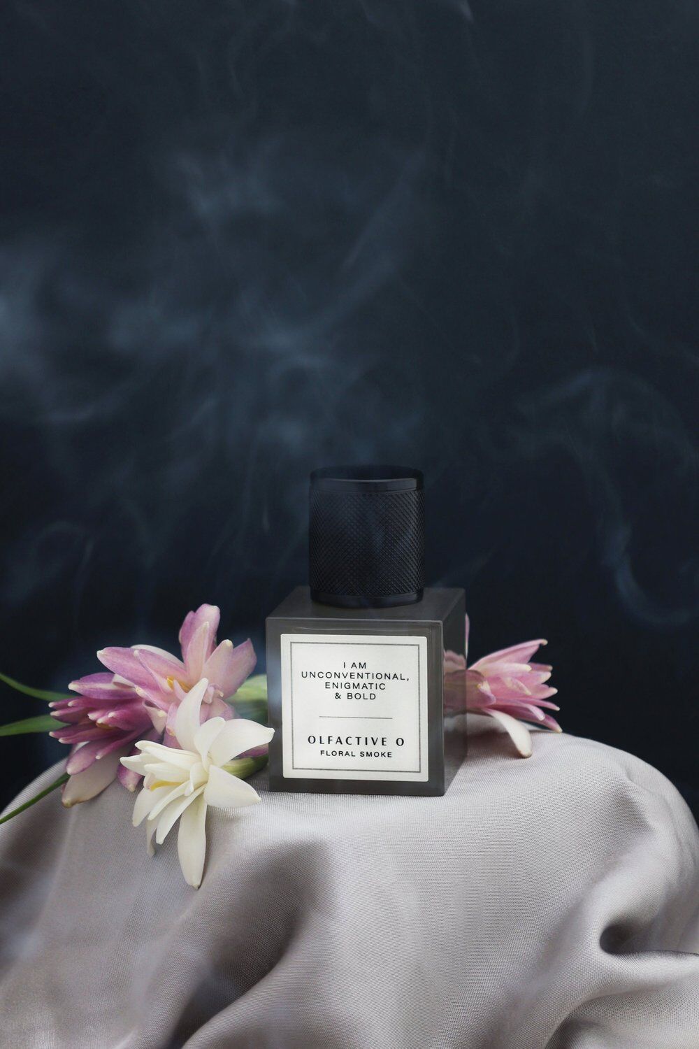 عطر ادکلن فلورال اسموک اولفکتیو او - Floral Smoke Olfactive O - بررسی، قیمت و خرید