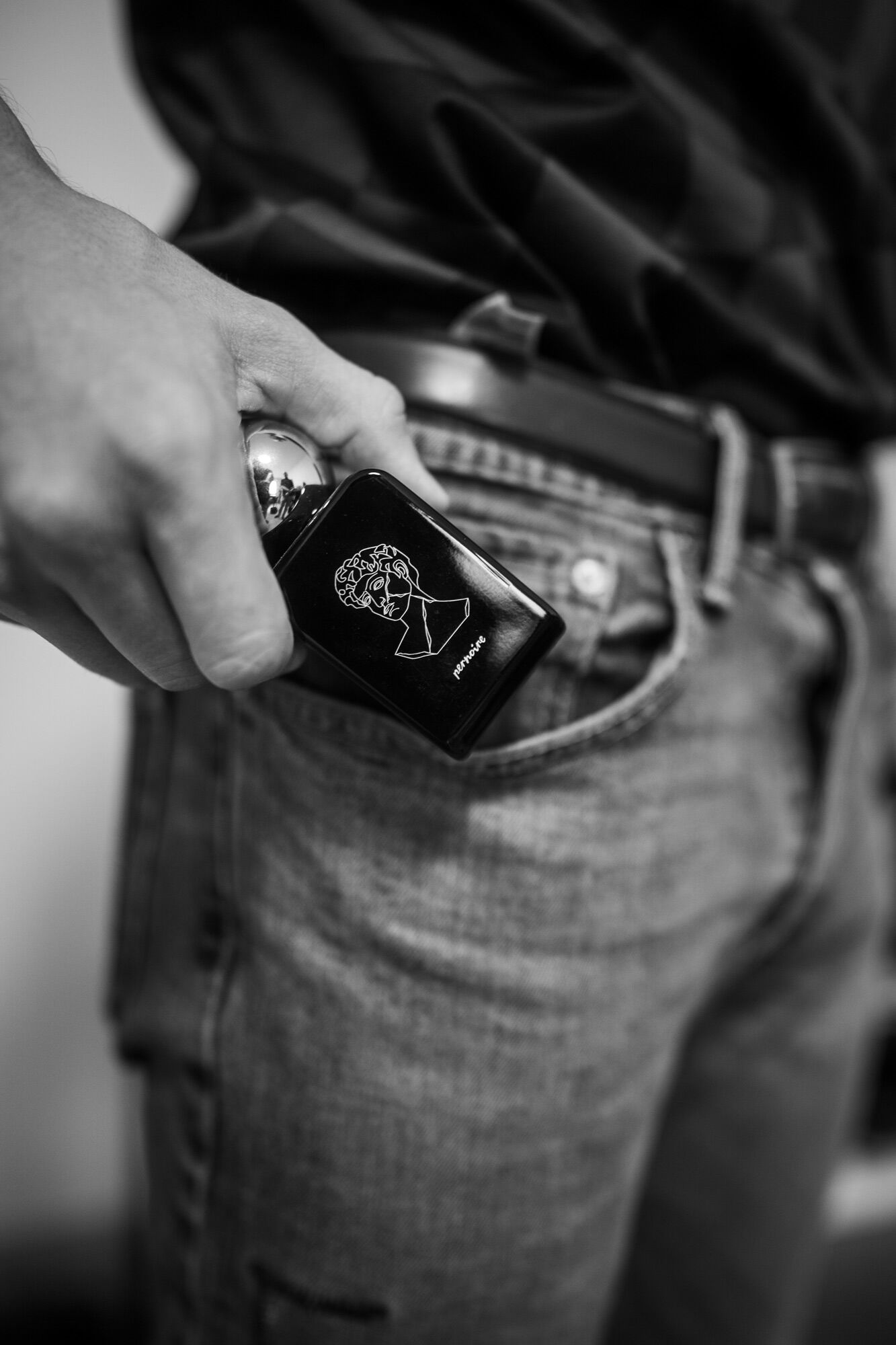 عطر ادکلن امورال پرنوآر - Amoral Pernoire - بررسی، قیمت و خرید