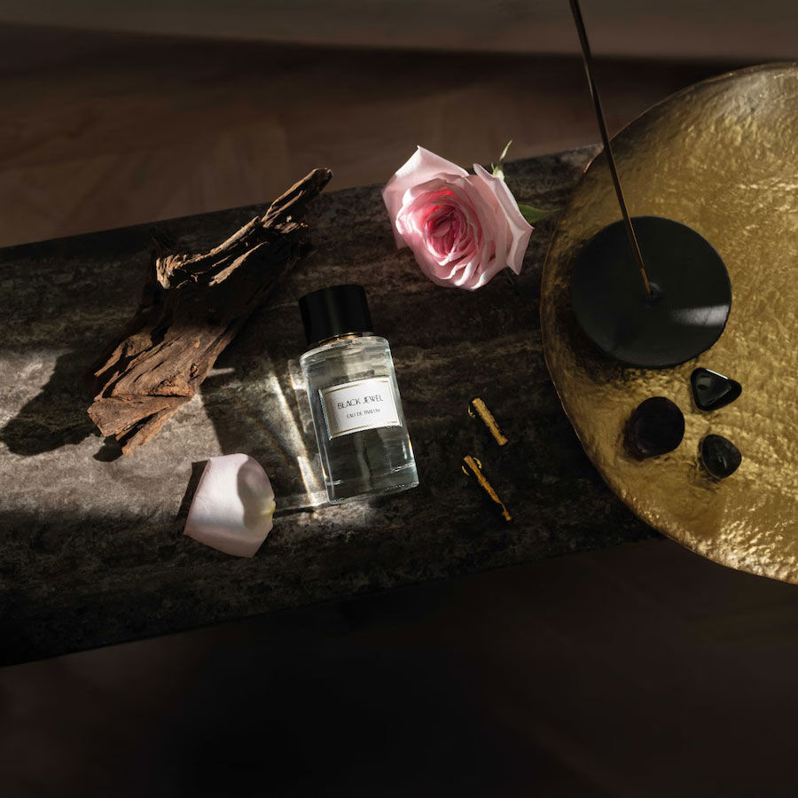 عطر ادکلن بلاک جول ژان آرت - Black Jewel Jeanne Arthes - بررسی، قیمت و خرید