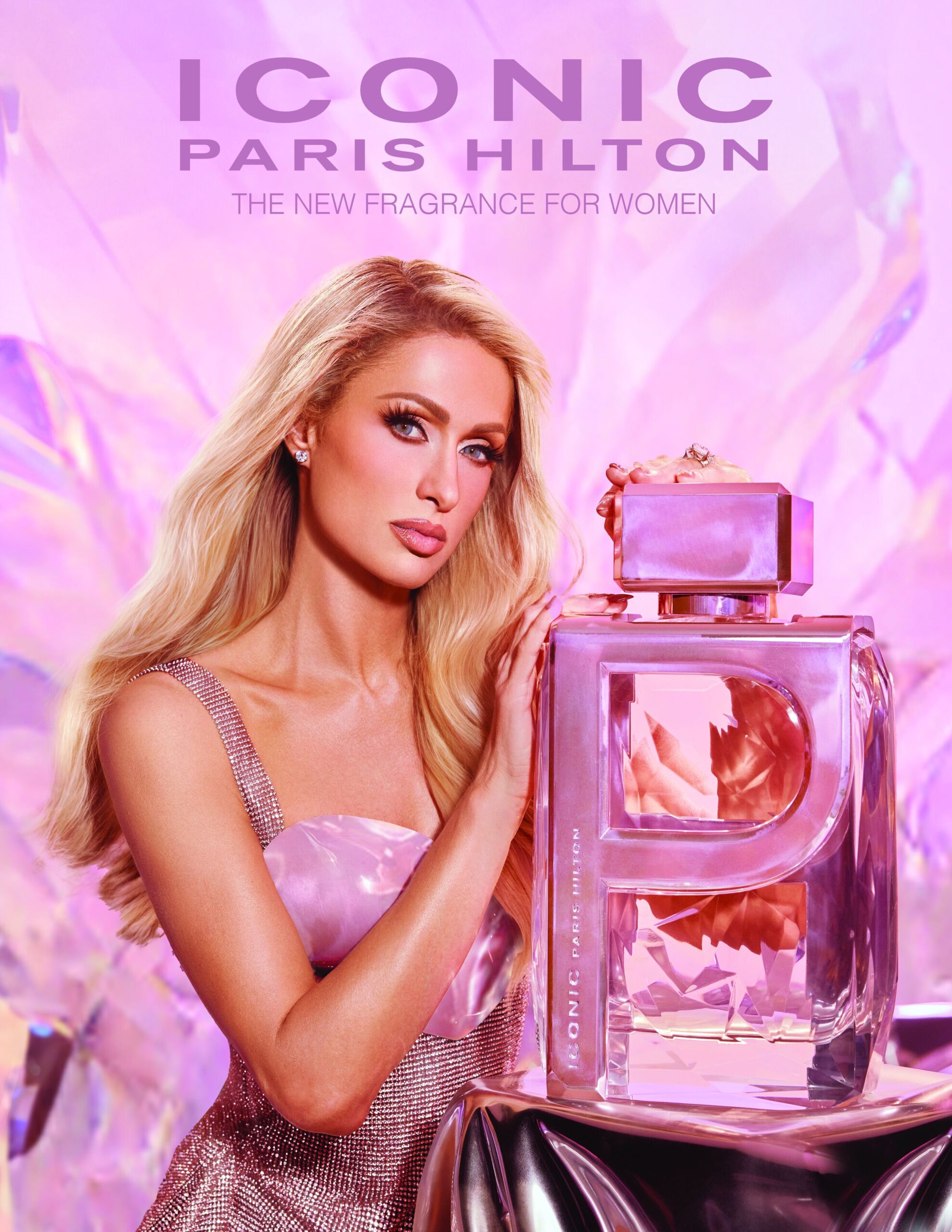 عطر ادکلن آیکانیک پاریس هیلتون - Iconic Paris Hilton - بررسی، قیمت و خرید