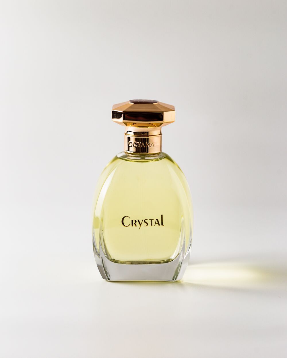 عطر ادکلن کریستال اوشیانا - Crystal Ocyana - بررسی، قیمت و خرید