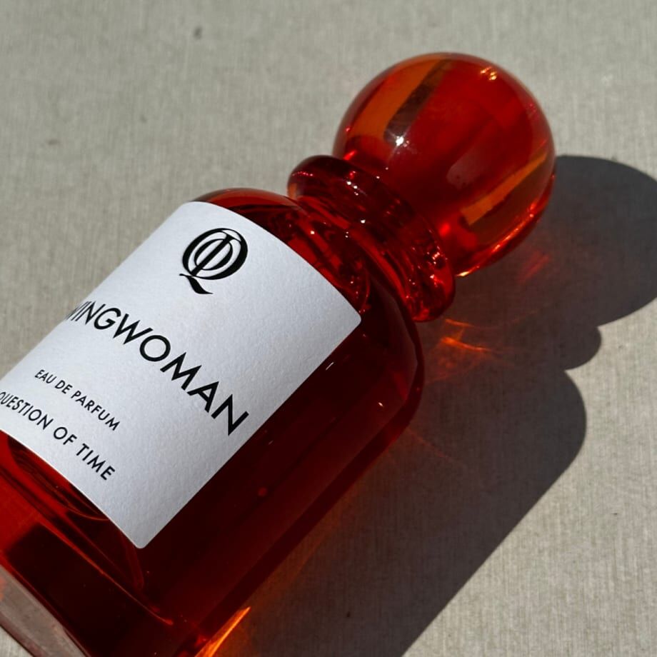 عطر ادکلن وینگ وومن کات - Wingwoman QOT - Question of Time - بررسی، قیمت و خرید
