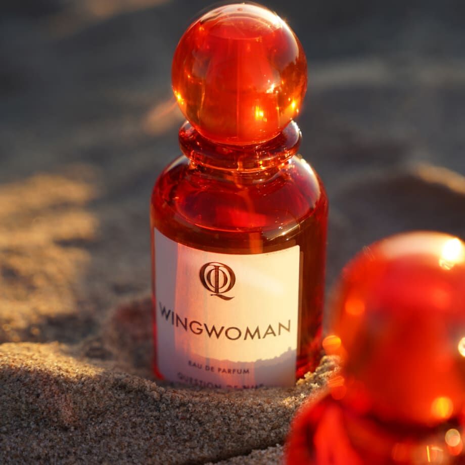 عطر ادکلن وینگ وومن کات - Wingwoman QOT - Question of Time - بررسی، قیمت و خرید