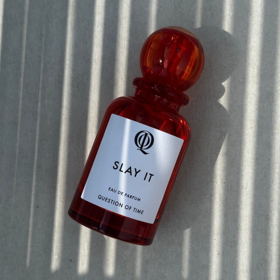 عطر ادکلن اسلی ایت کوت - Slay It QOT - Question of Time - بررسی، قیمت و خرید