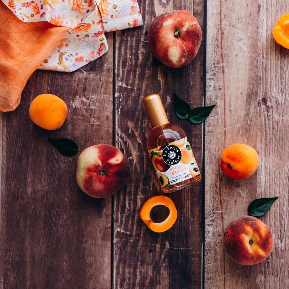 عطر ادکلن پِش آبریکو ل پتی پلازیر - Pêche Abricot Les Petits Plaisirs - بررسی، قیمت و خرید