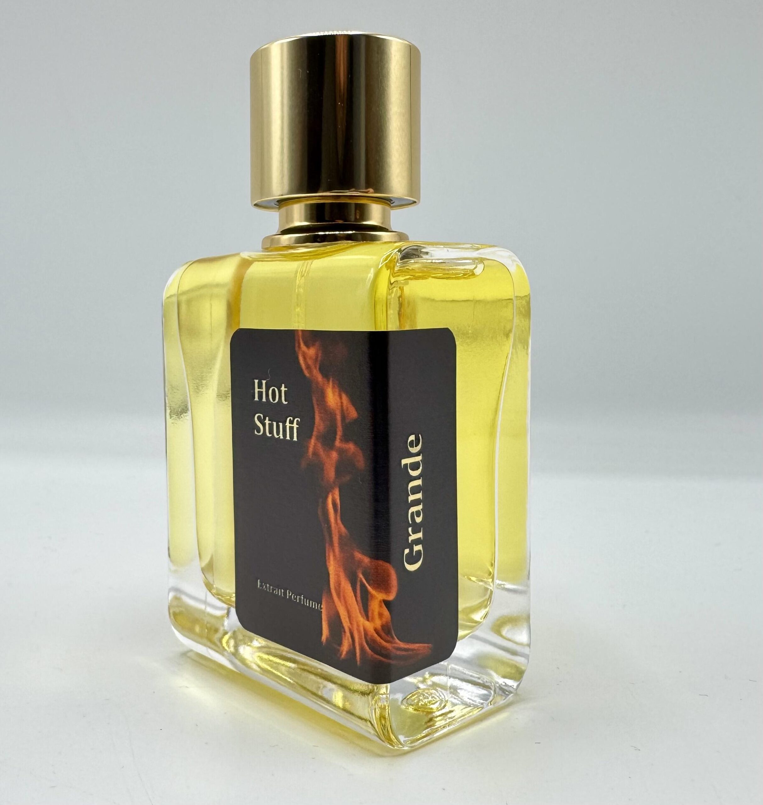 عطر ادکلن هات استاف گرند - Hot Stuff Grande - بررسی، قیمت و خرید