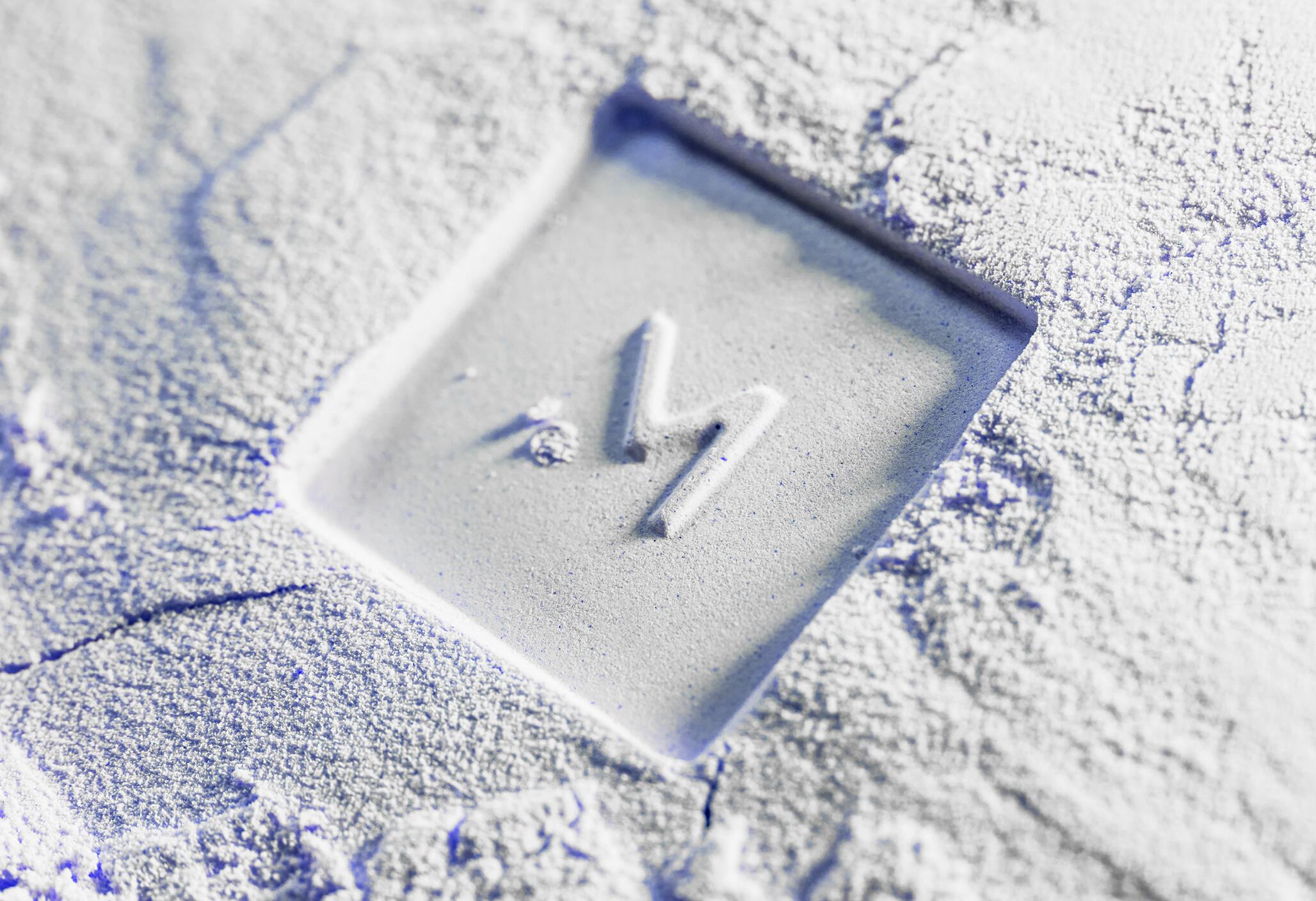 عطر ادکلن امانت نومریک می‌هپ - Amant Numérique Mayhap - بررسی، قیمت و خرید