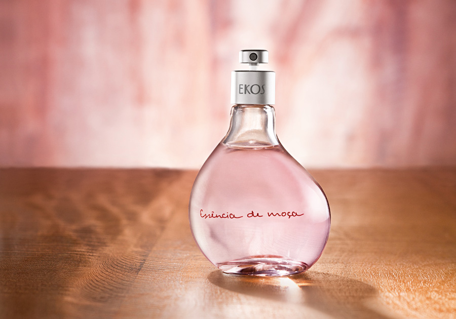 عطر ادکلن اِسنسیا دِ موکا ناتورا - Essência de Moça Natura - بررسی، قیمت و خرید