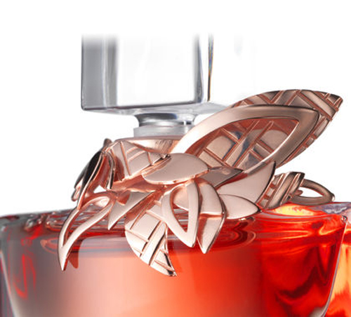 عطر ادکلن لا وی ایز بلک لکسرت د پرفیوم بای ملریو دیتس ملر لانکوم - La Vie Est Belle L'Extrait de Parfum by Mellerio dits Meller Lancôme - بررسی، قیمت و خرید