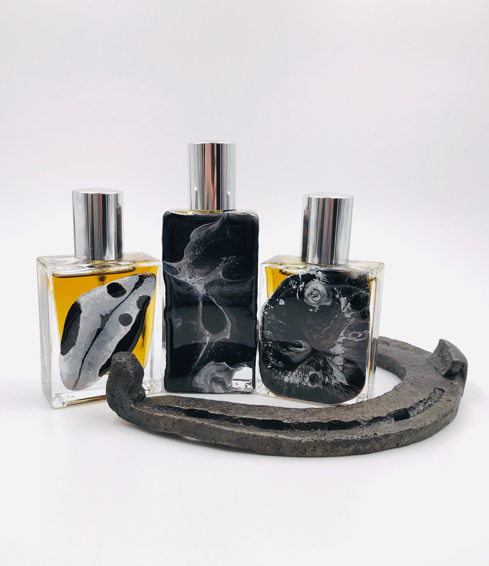 عطر ادکلن نومَدز نیمیره پارفومز - Nomads Nimere Parfums - بررسی، قیمت و خرید