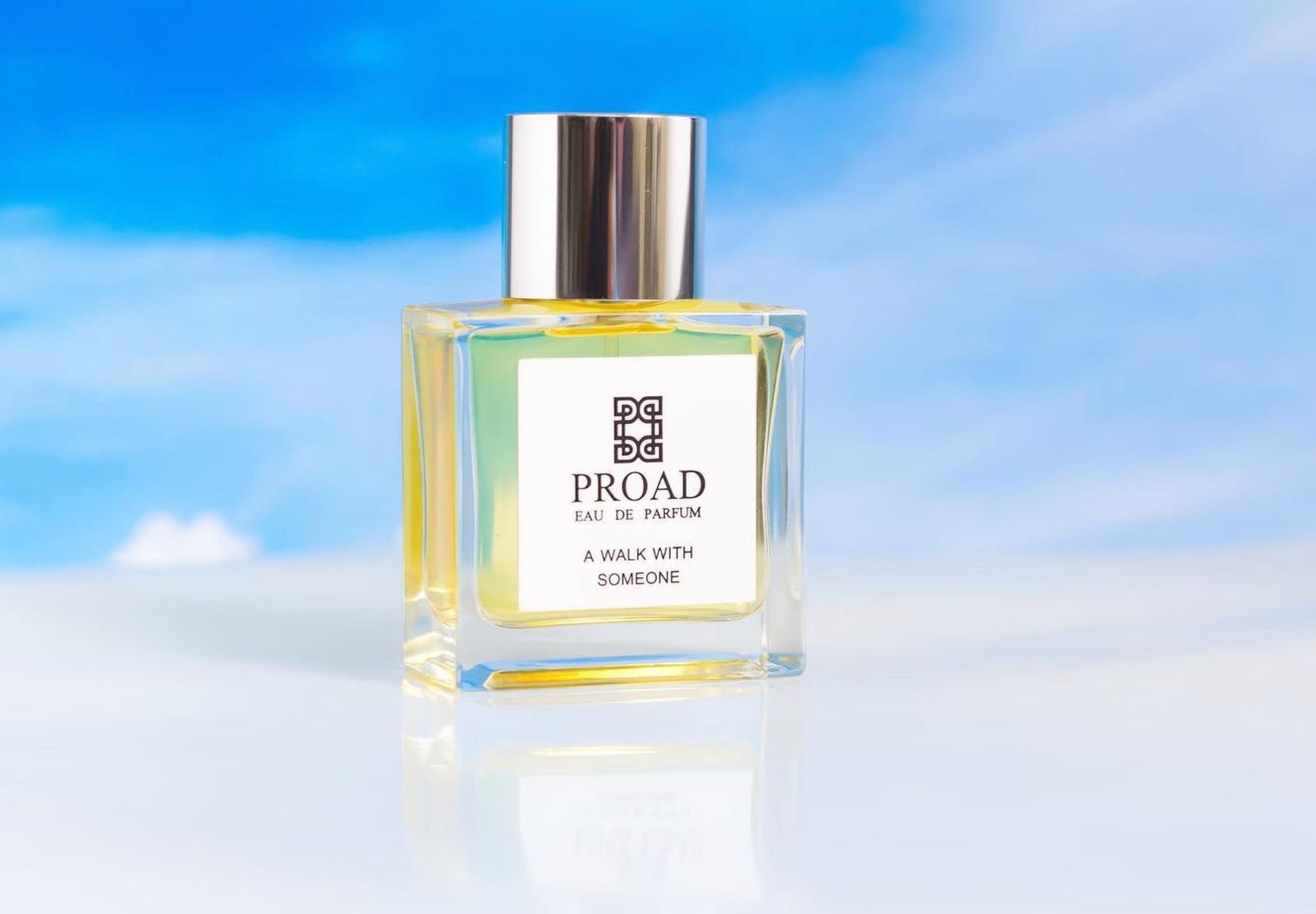 عطر ادکلن واک ویت ساموان پرواد - A Walk With Someone Proad - بررسی، قیمت و خرید