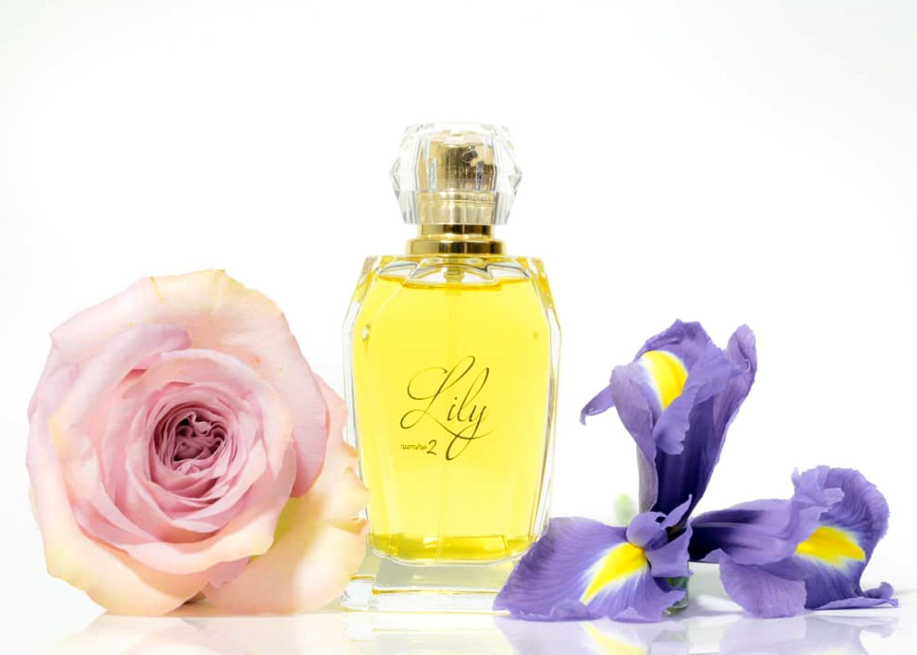 عطر ادکلن لیلی نومرو دو لیلیانا دشام - Lily Numero 2 Liliana Deschamps - بررسی، قیمت و خرید
