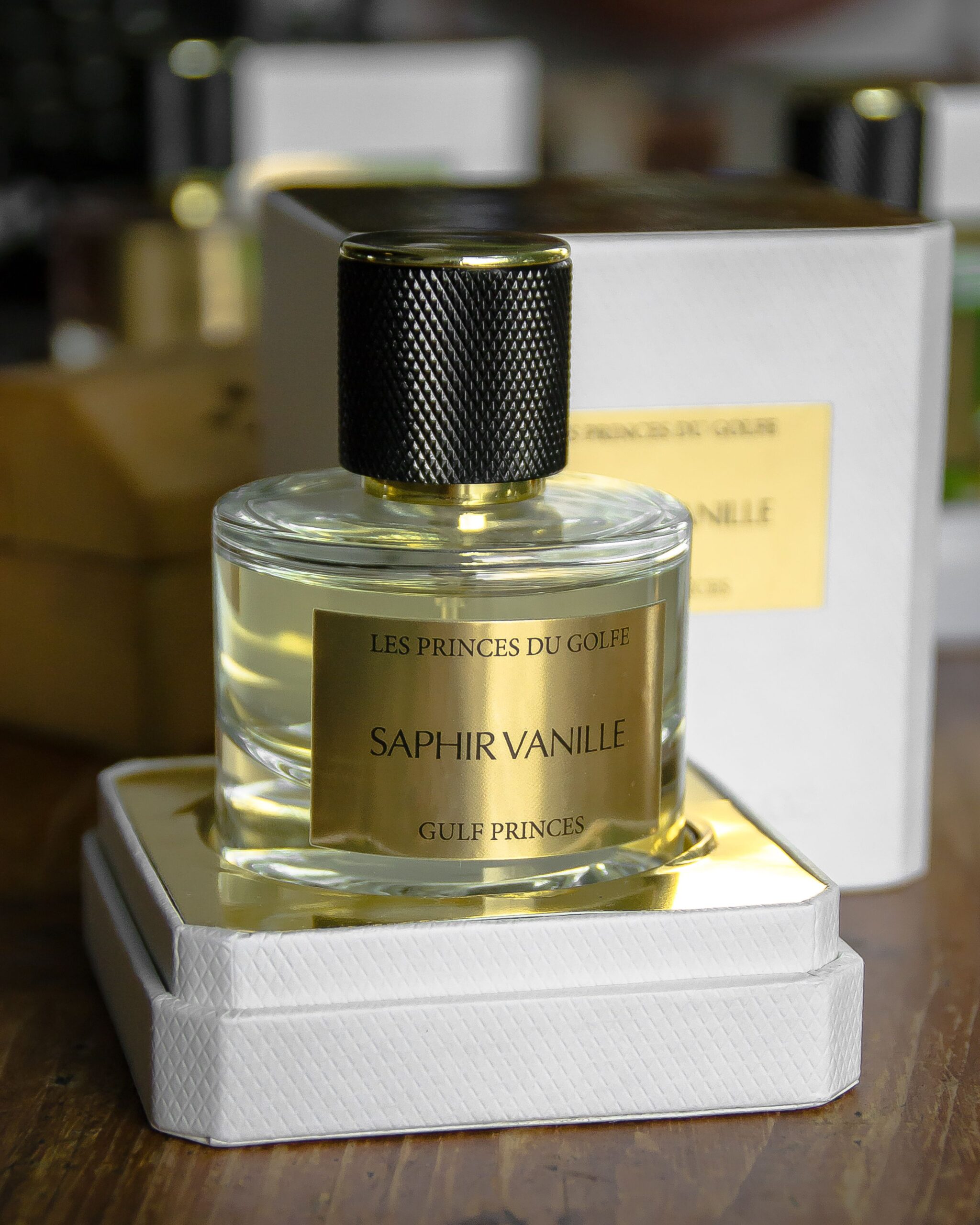 عطر ادکلن سفیر وانیل لُ فلور دو گولف - Saphir Vanille Les Fleurs du Golfe - بررسی، قیمت و خرید