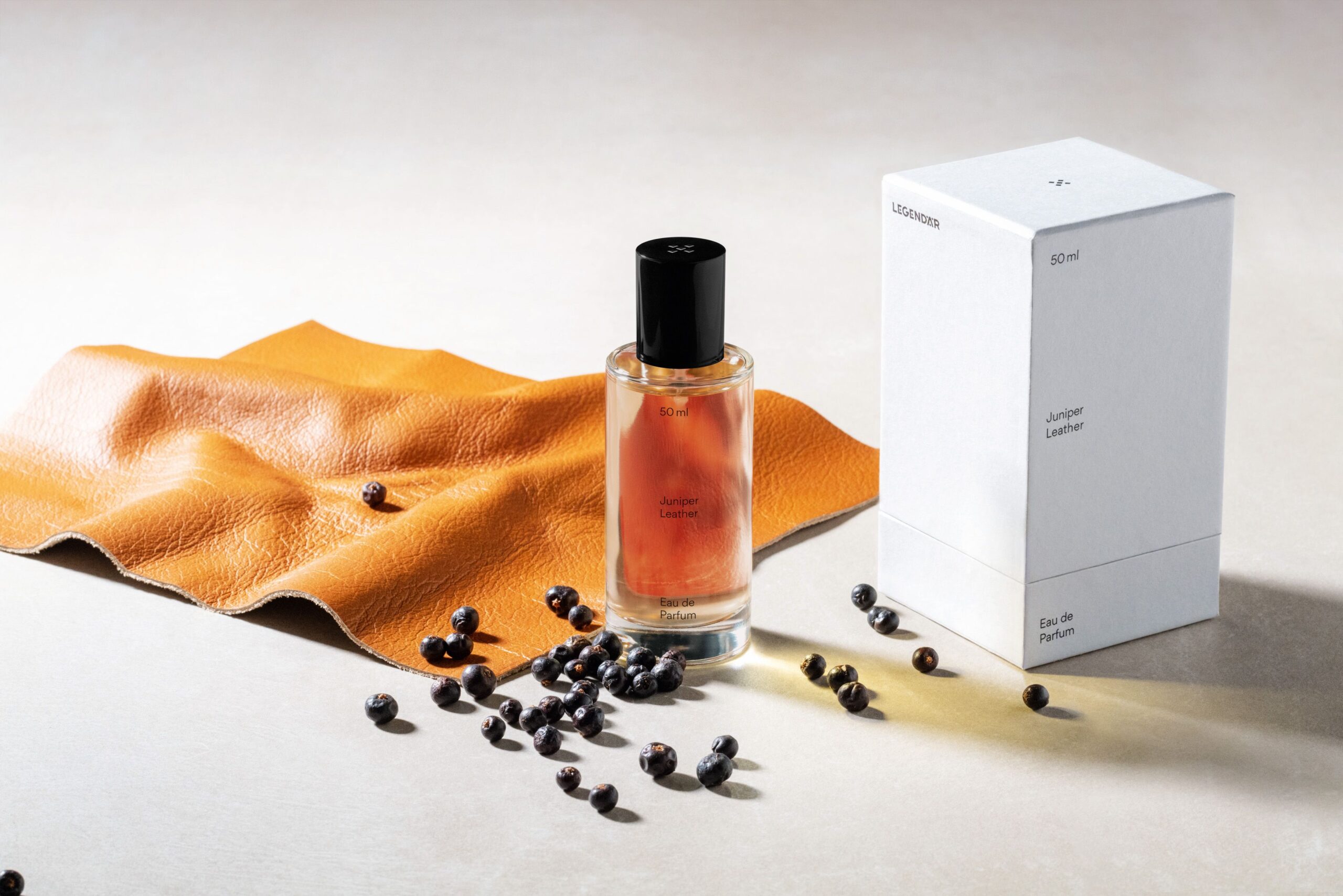 عطر ادکلن جونیپر لدر لِجِندِر - JUNIPER LEATHER LEGENDÄR - بررسی، قیمت و خرید