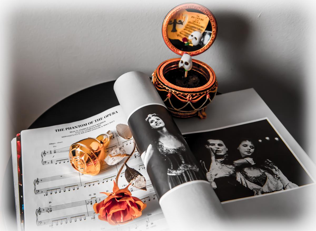 عطر ادکلن ولاره گلد اوریف‌لیم - Volare Gold Oriflame - بررسی، قیمت و خرید