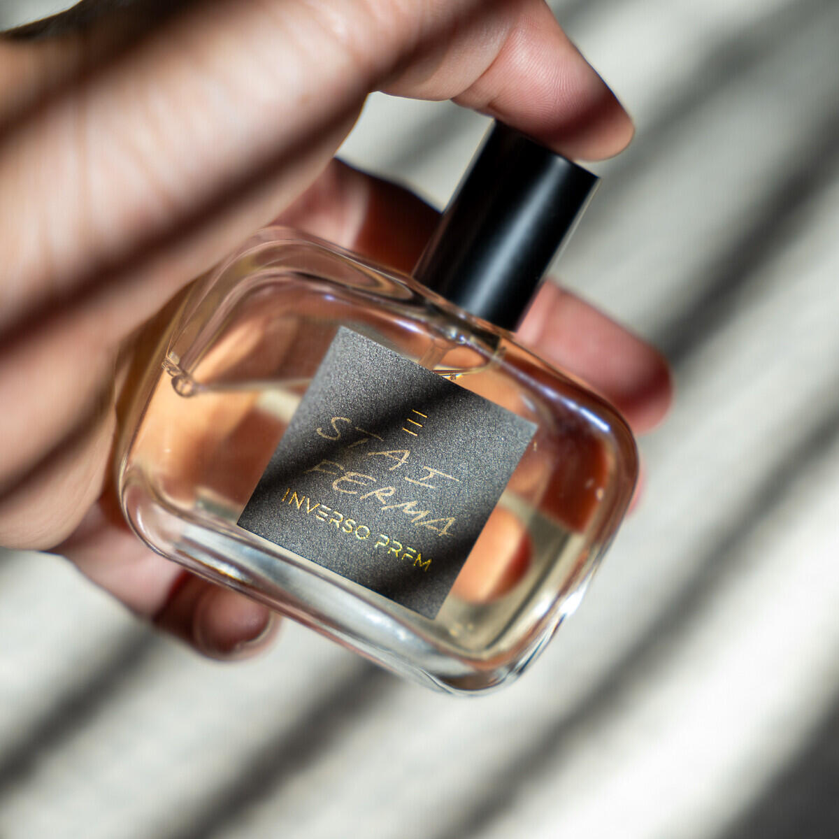 عطر ادکلن استای فرما اینوِرسو پروفومی - Stai Ferma INVERSO PROFUMI - بررسی، قیمت و خرید