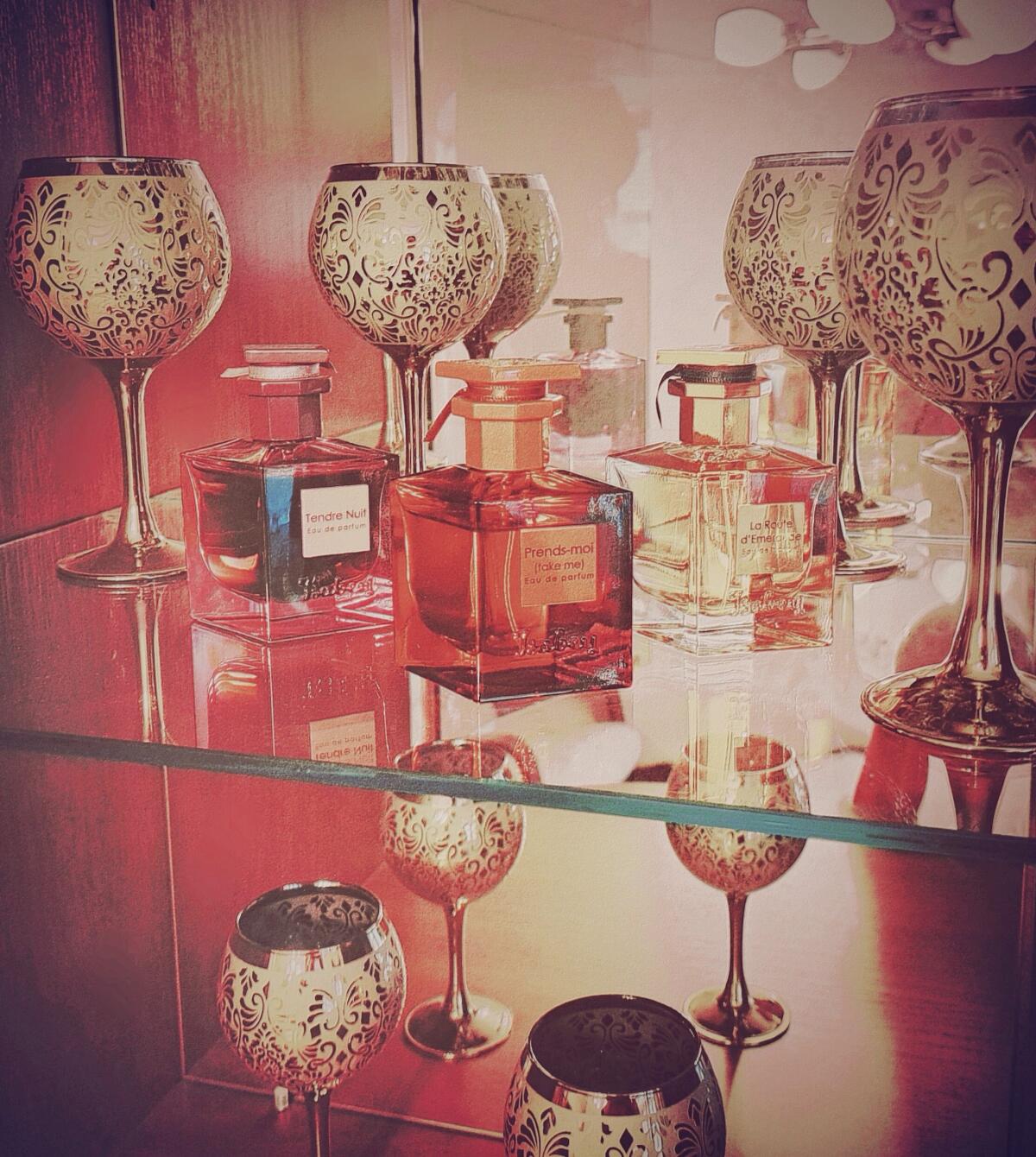 عطر ادکلن تندر نویت ایزابِی - Tendre Nuit Isabey - بررسی، قیمت و خرید