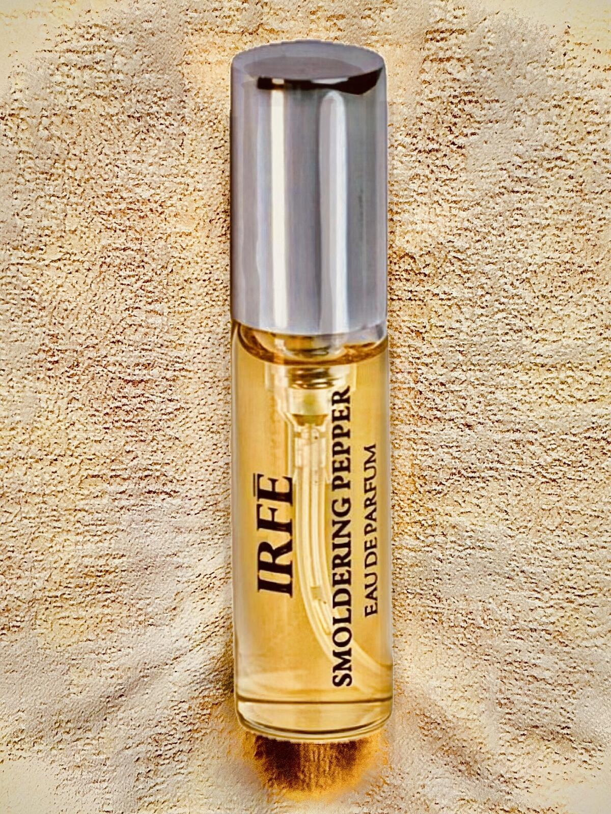 عطر ادکلن اسمولدرینگ پپر مازون ایرفه - Smoldering Pepper Maison IRFÉ - بررسی، قیمت و خرید