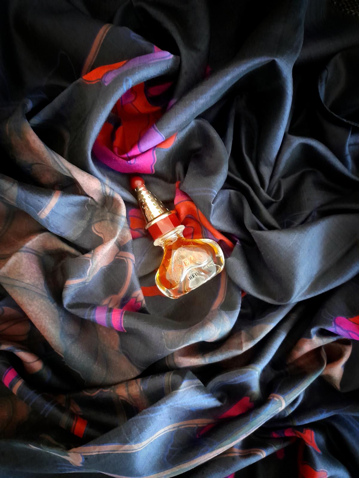 عطر ادکلن ونیز لورا بیجیو - Venezia Laura Biagiotti - بررسی، قیمت و خرید