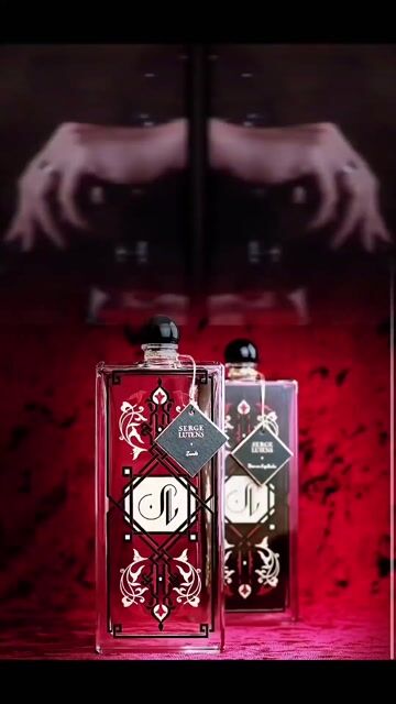 عطر ادکلن بوا روآ د آگالوچه سرژ لوتنس - Bois roi d'agalloche Serge Lutens - بررسی، قیمت و خرید