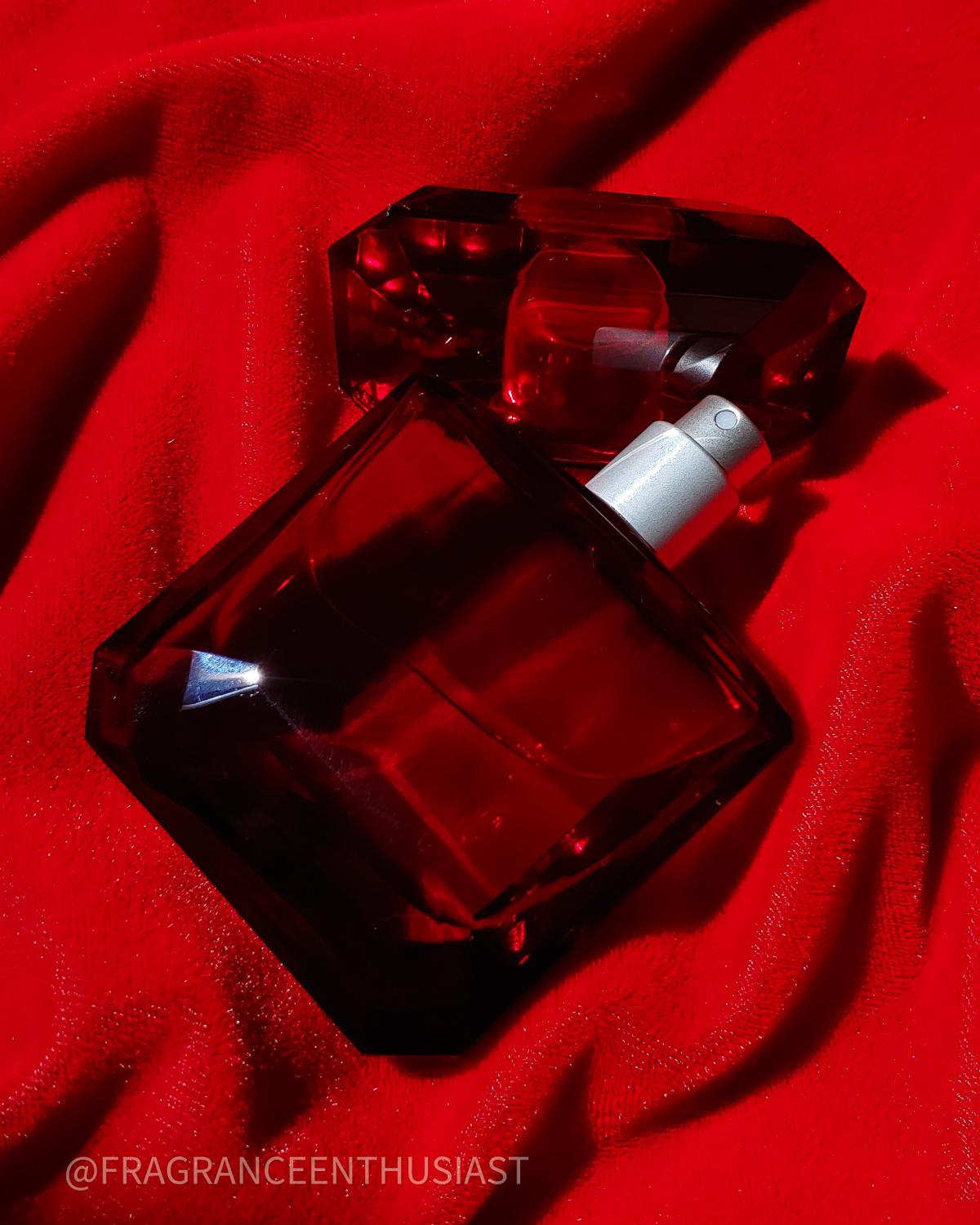 عطر ادکلن کورتنی روبی دایموند کِی‌کِی‌دابلیو فریگرَنس - Kourtney - Ruby Diamond KKW Fragrance - بررسی، قیمت و خرید