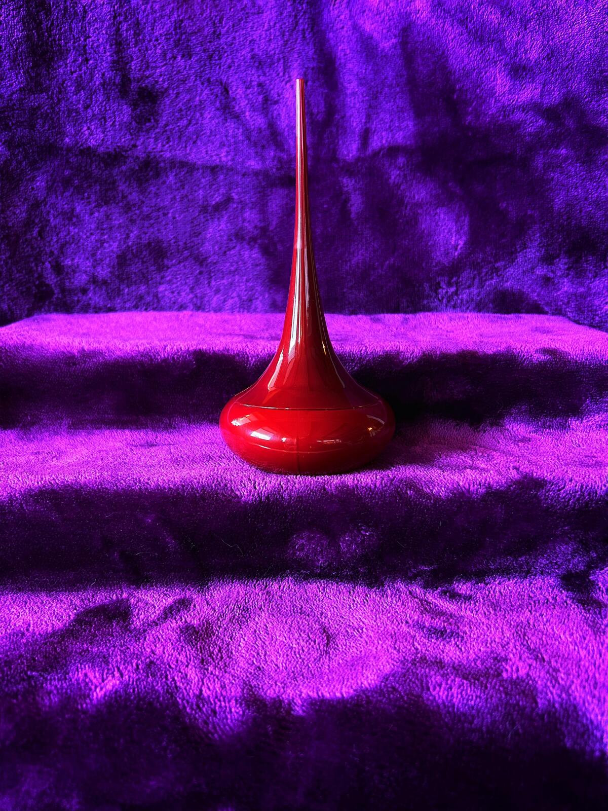 عطر ادکلن لاو پوشن چری آن تاپ اوریف‌لیم - Love Potion Cherry on Top Oriflame - بررسی، قیمت و خرید