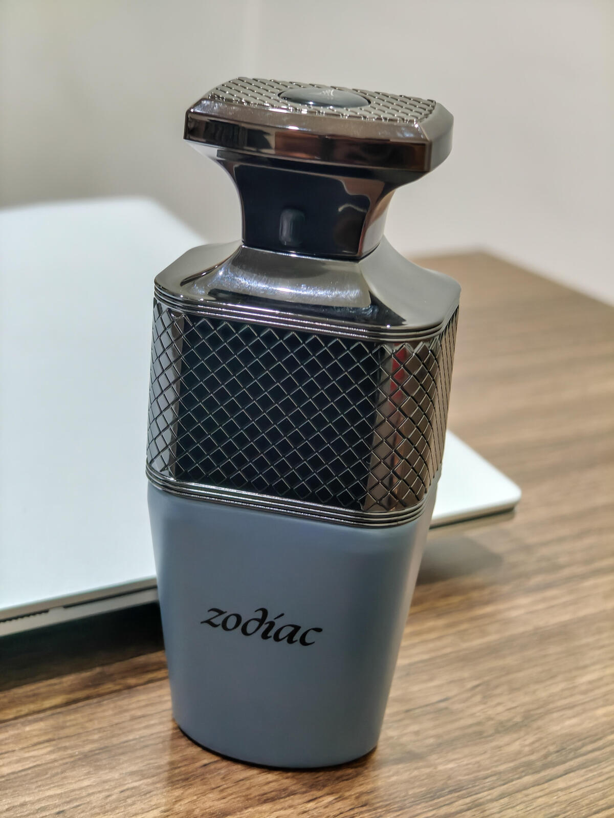 عطر ادکلن زودیاک پاریس کورنر - Zodiac PARIS CORNER - بررسی، قیمت و خرید