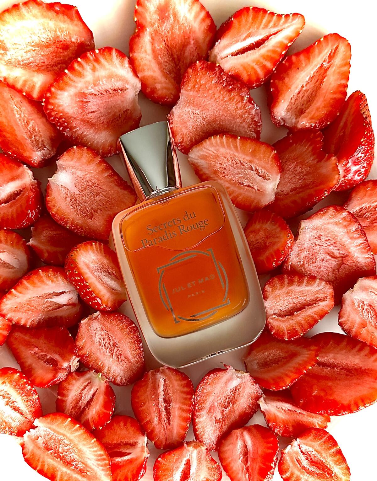 عطر ادکلن سیاحت دو پردیس روژ ژول اِ مَد پاریس - Secrets du Paradis Rouge Jul et Mad Paris - بررسی، قیمت و خرید