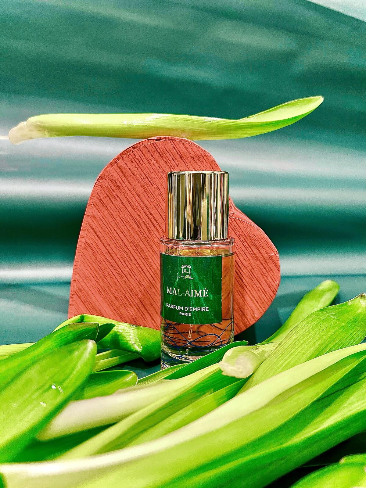 عطر ادکلن مال امه پارفوم دی امپایر - Mal-Aimé Parfum d'Empire - بررسی، قیمت و خرید