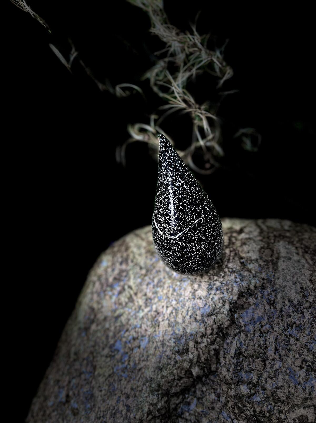 عطر ادکلن میدنایت رین لا پرری - Midnight Rain La Prairie - بررسی، قیمت و خرید