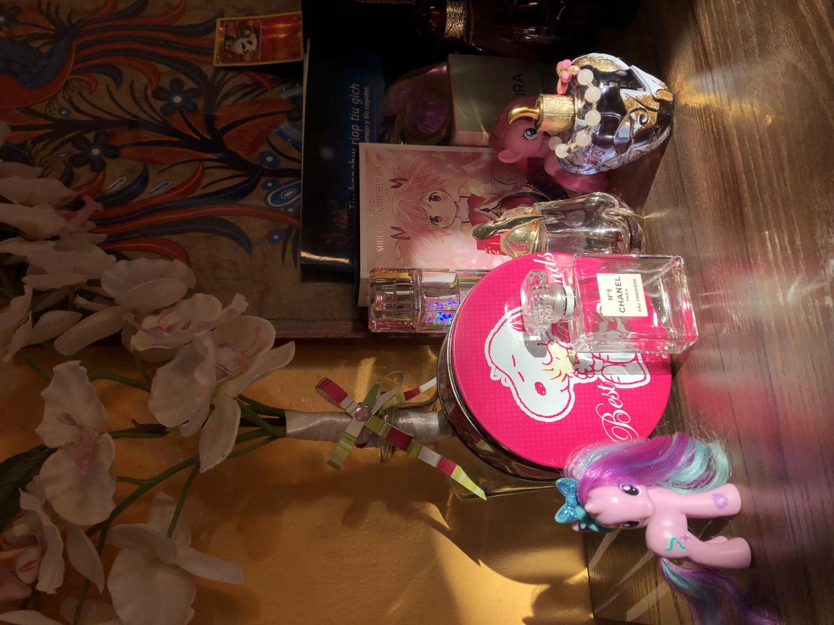 عطر ادکلن هِیرِس پاریس هیلتون - Heiress Paris Hilton - بررسی، قیمت و خرید