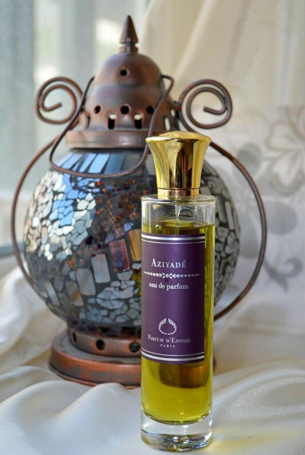 عطر ادکلن آزیاده پرفیوم دی ایمپایر - Aziyade Parfum d'Empire - بررسی، قیمت و خرید