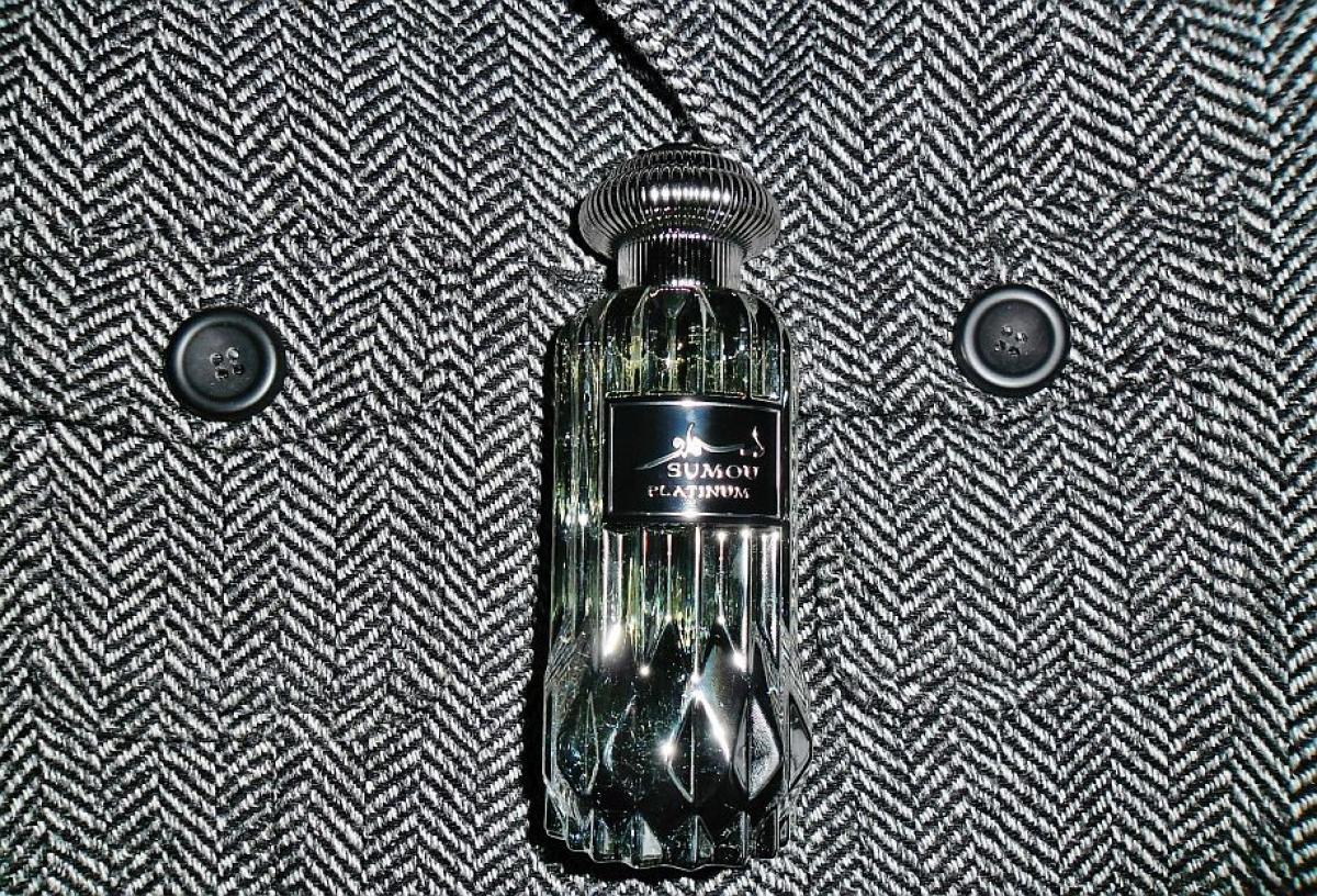عطر ادکلن سامو پلاتینوم لطافه - Sumou Platinum Lattafa Perfumes - بررسی، قیمت و خرید