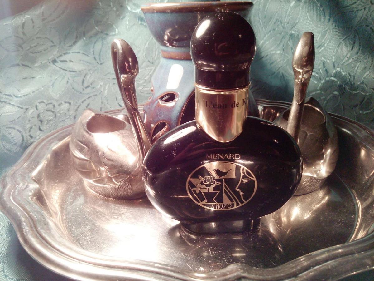 عطر ادکلن لو د کاسانکا منارد - L'eau de Kasaneka Menard - بررسی، قیمت و خرید